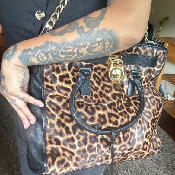 Unique Michael Kors Leopard Print Pony hair tote/shoulder bag - Picture 11 of 11